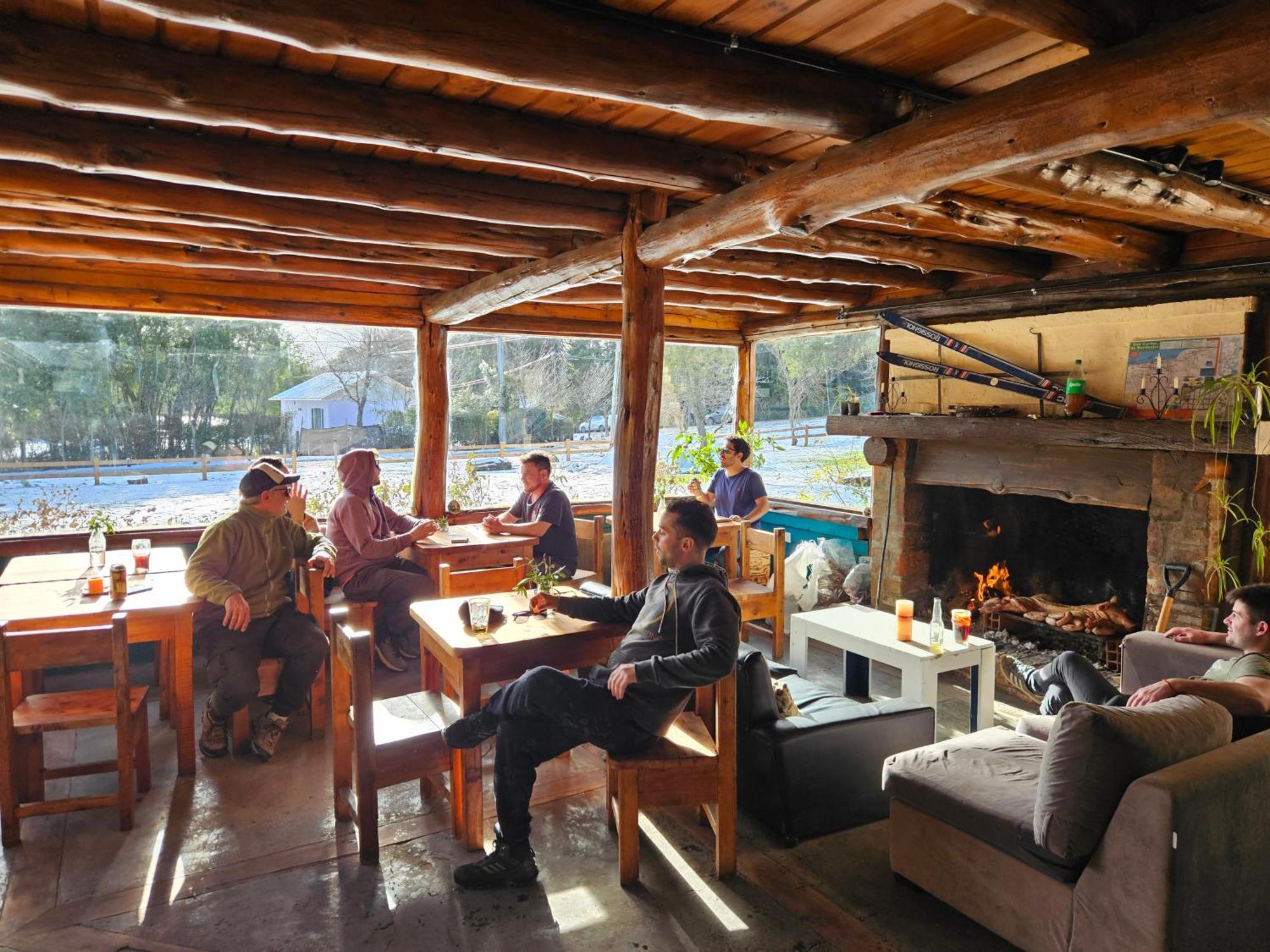 Hostel Capsula Refugio Oeste San Carlos de Bariloche Exteriér fotografie